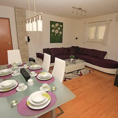 Ivana Appartement Makarska
